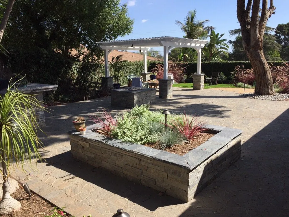 Slide of Elk Builders