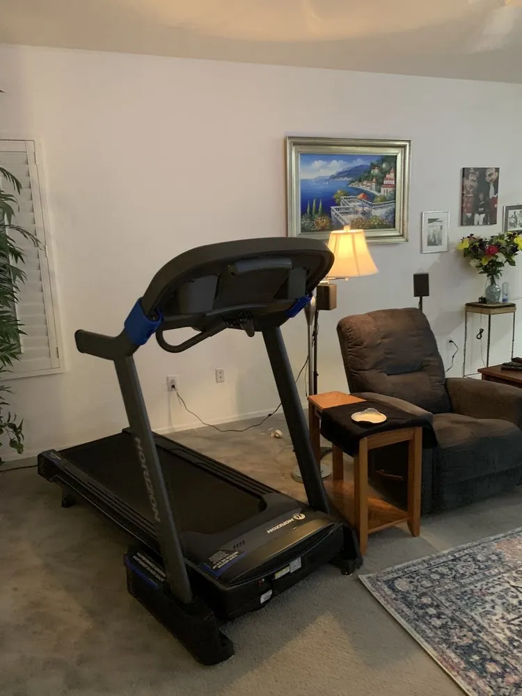 Slide of Ellie's Services