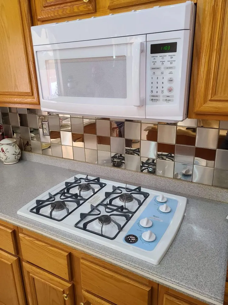 Slide of Ellie's Services