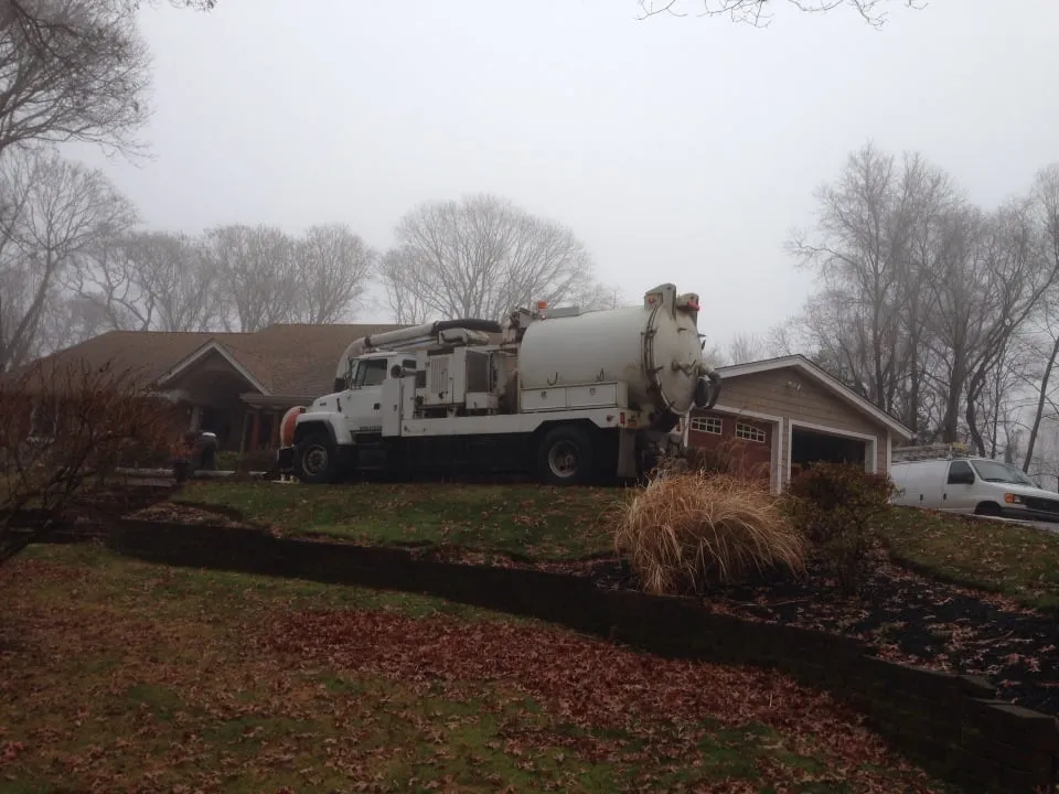 Slide of Emergency Cesspool & Sewer Cleaners