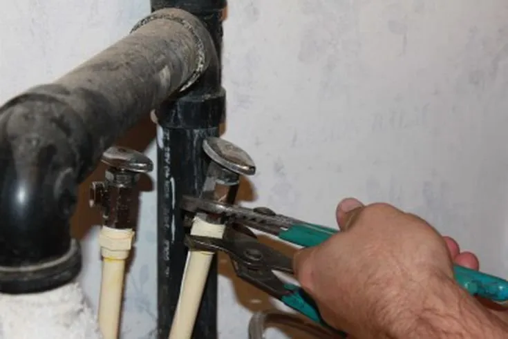 Emergency pipe repair for homes in La Cañada Flintridge, CA by Emergency Plumber & Sewer Cleaning