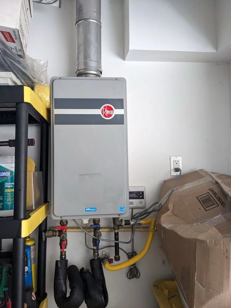 Slide of Emergency Plumber