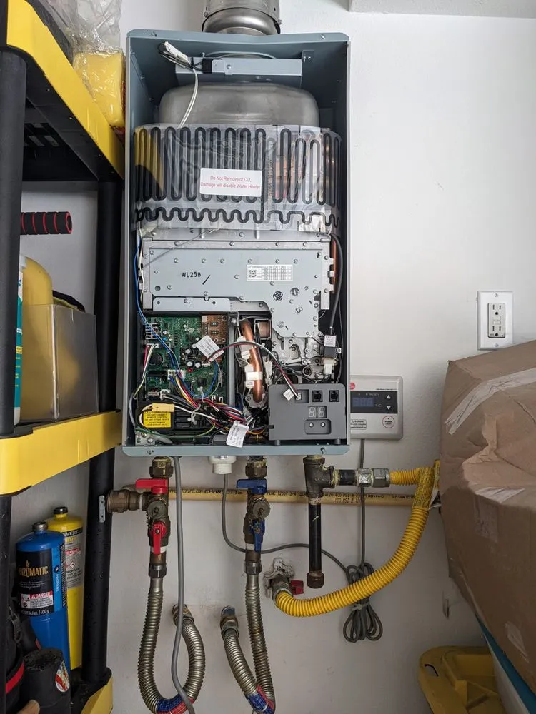 Slide of Emergency Plumber