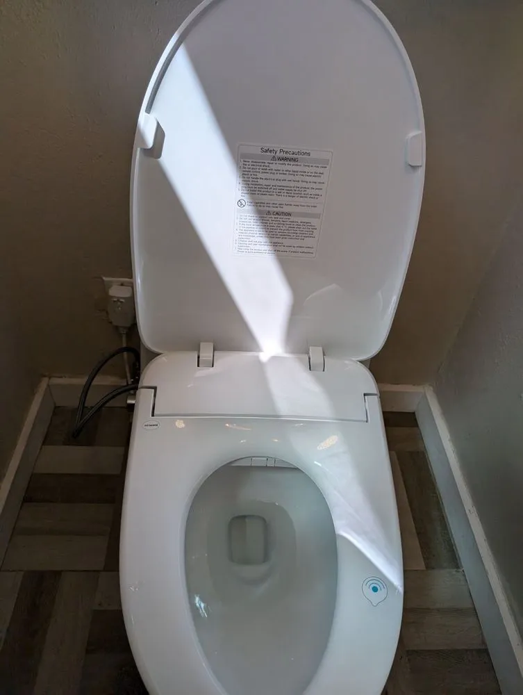 Slide of Emergency Plumber