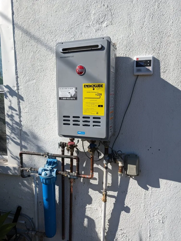 Slide of Emergency Plumber