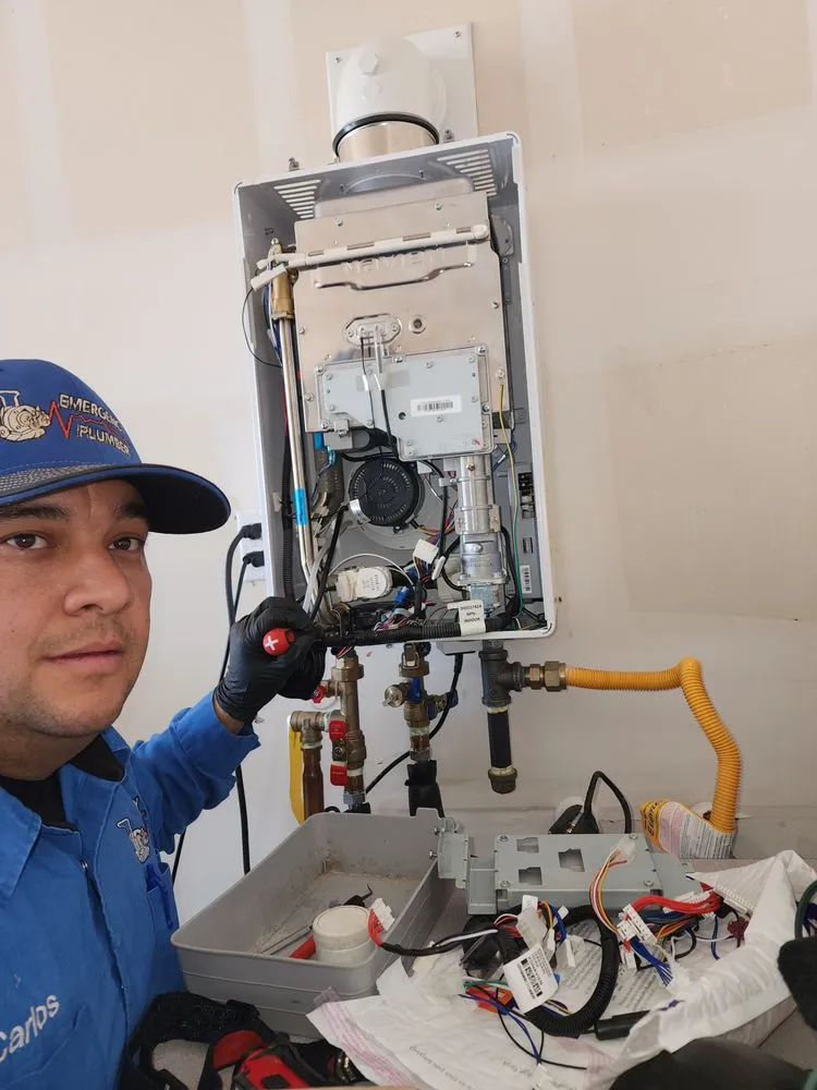 Slide of Emergency Plumber