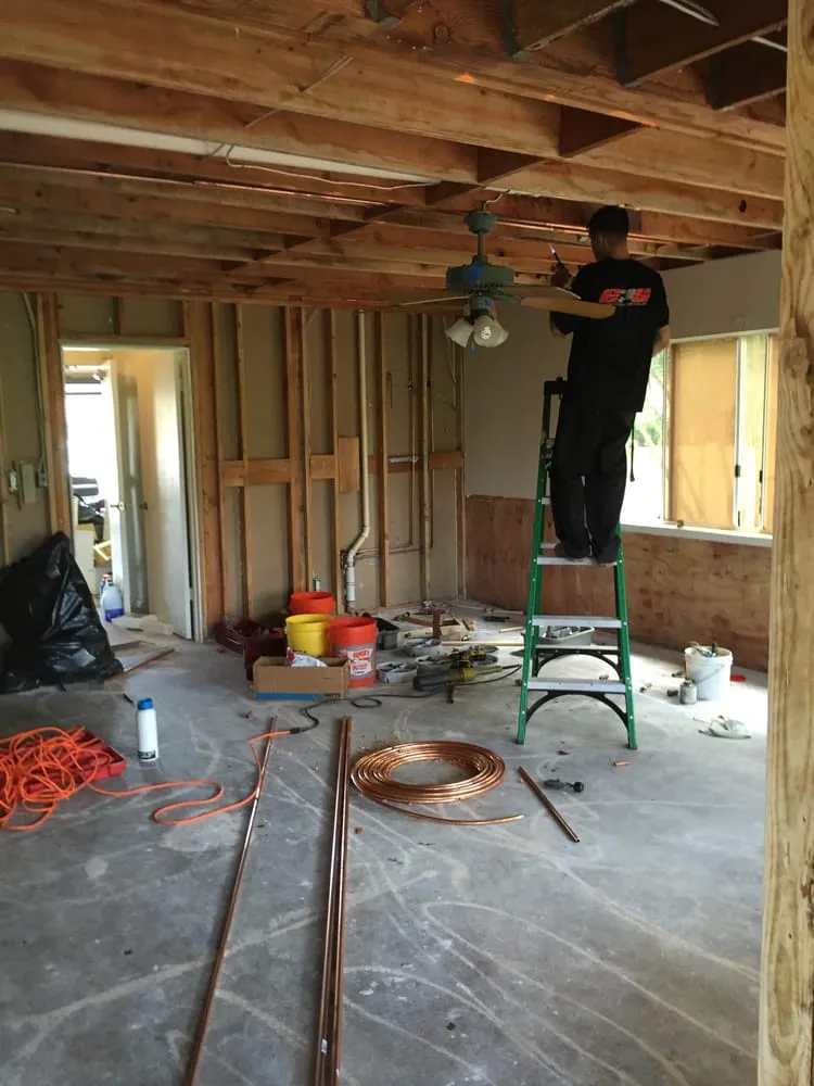 Slide of Emergency Plumbing & Solar