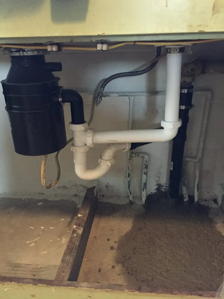 Slide of Emergency Plumbing & Solar