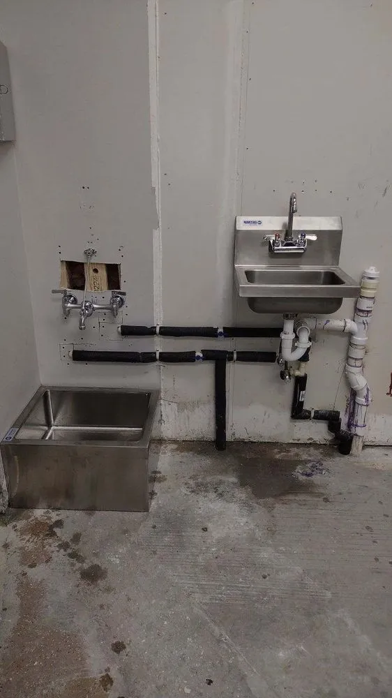 Trusted emergency plumbing experts serving Tampa Bay, FL - Emergency Plumbing And Drain Services