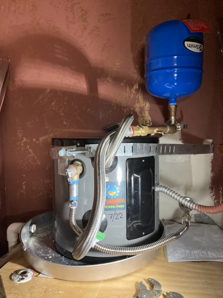 Slide of Emergency Plumbing Experts