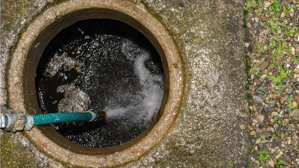 Emergency emergency plumbing experts serving La Canada Flintridge, CA - Emergency Plumbing Services