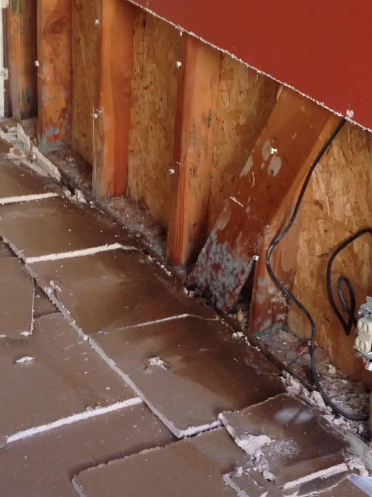 Slide of Emergency Plumbing Solution