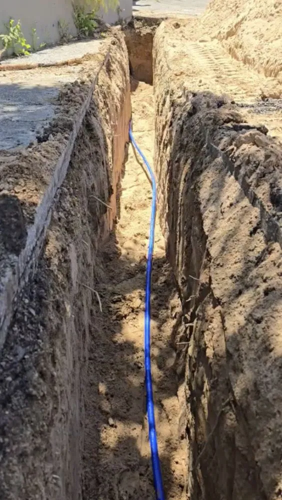 Slide of Emergency Rooter Plumbing & Repair Services