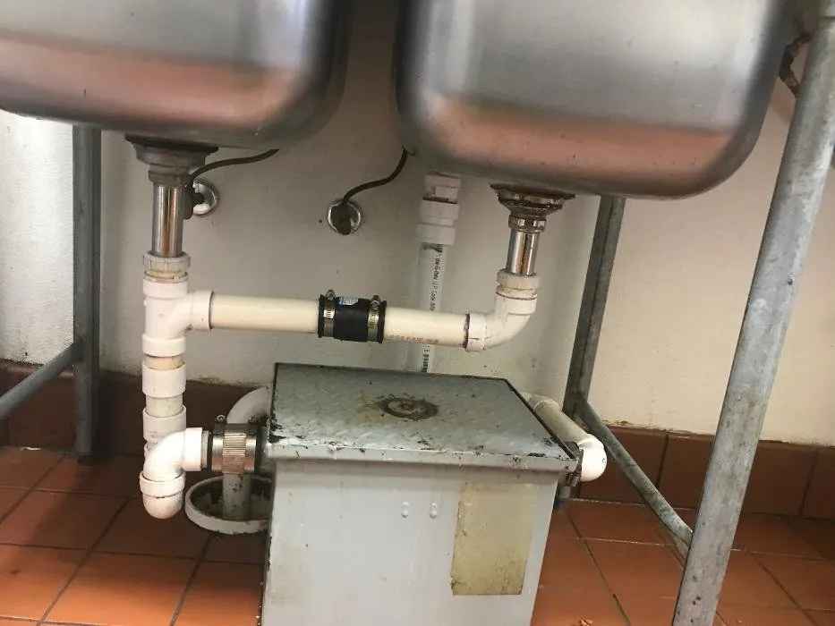 Slide of Emergency Sewer & Drain Service