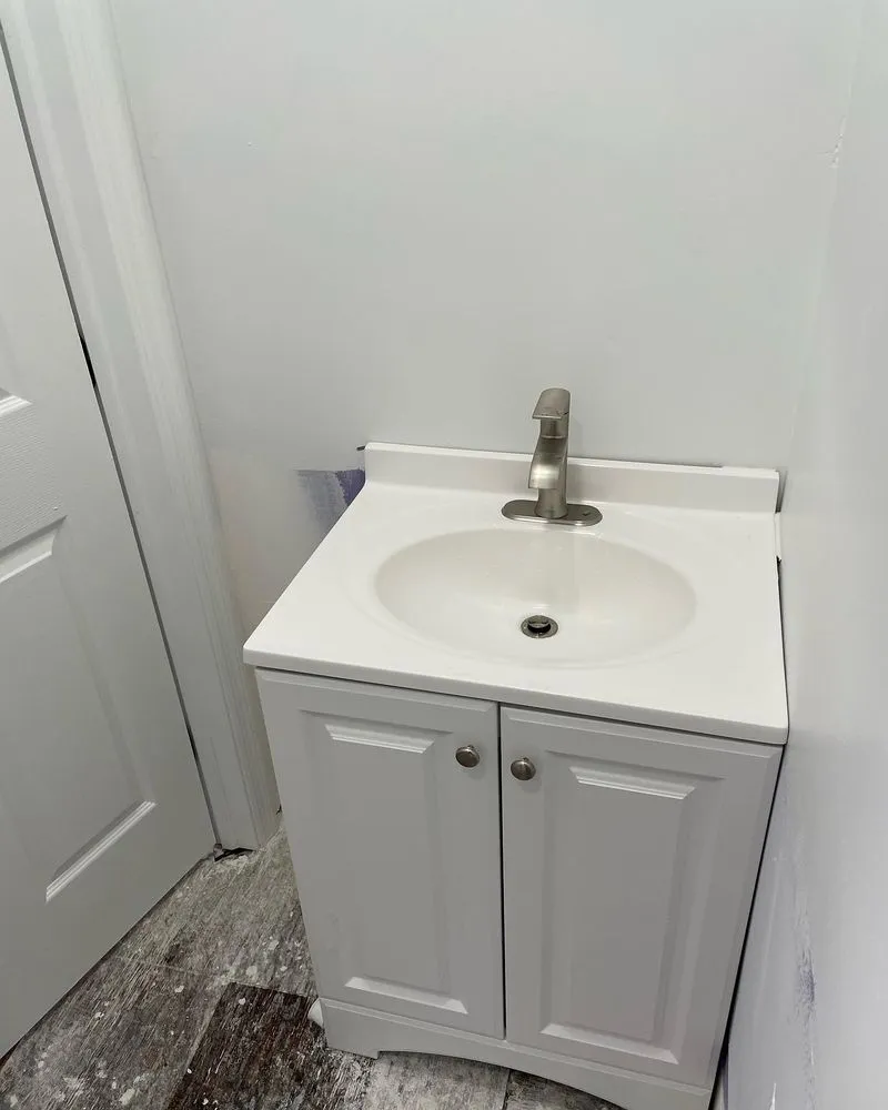 Slide of Emile handy services