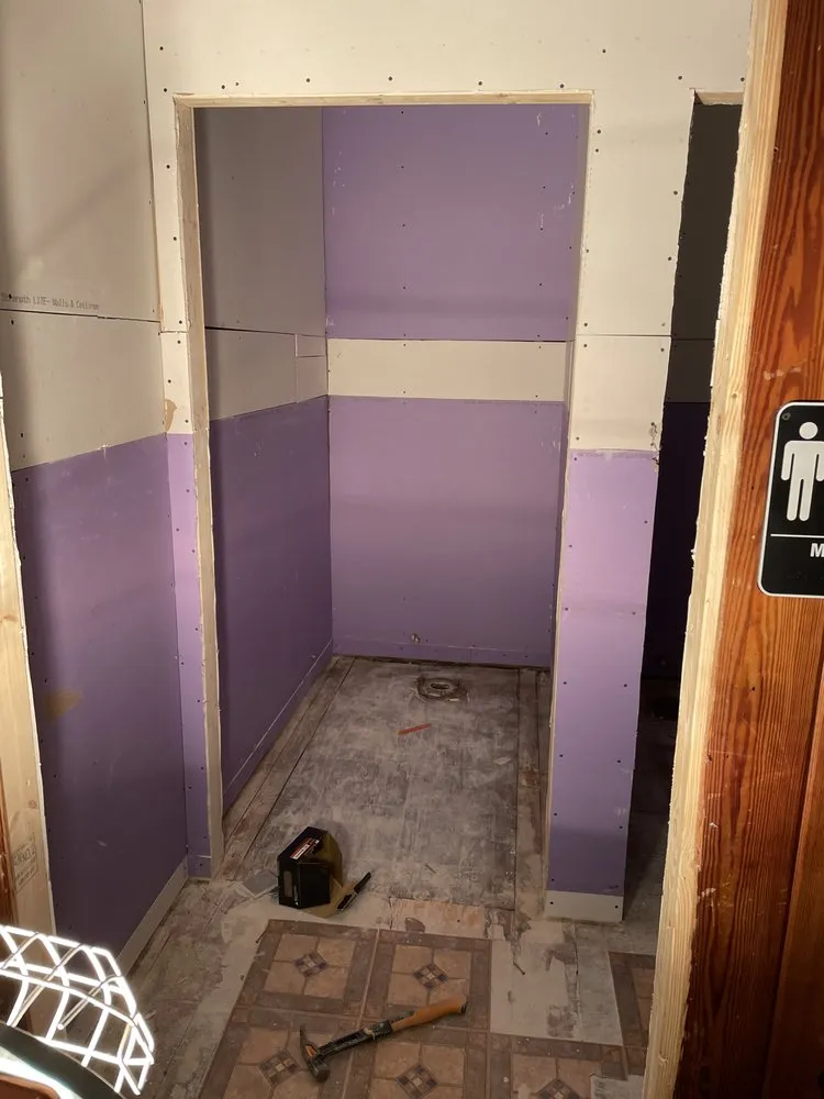 Slide of Emile handy services