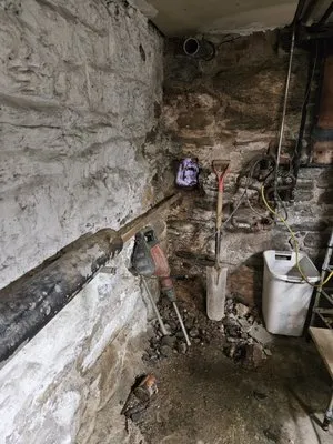 Empire Water Main & Sewer Logo