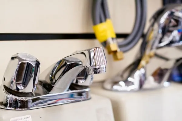 England Plumbing Supply Logo