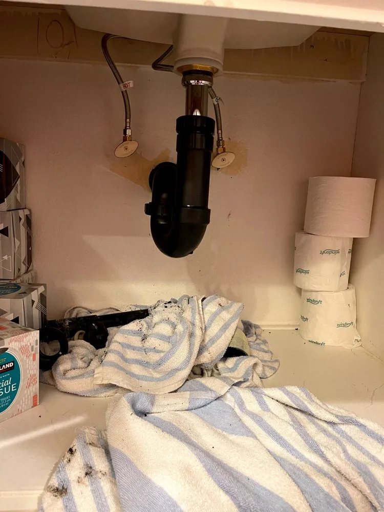 Slide of Enzo Auto Spa