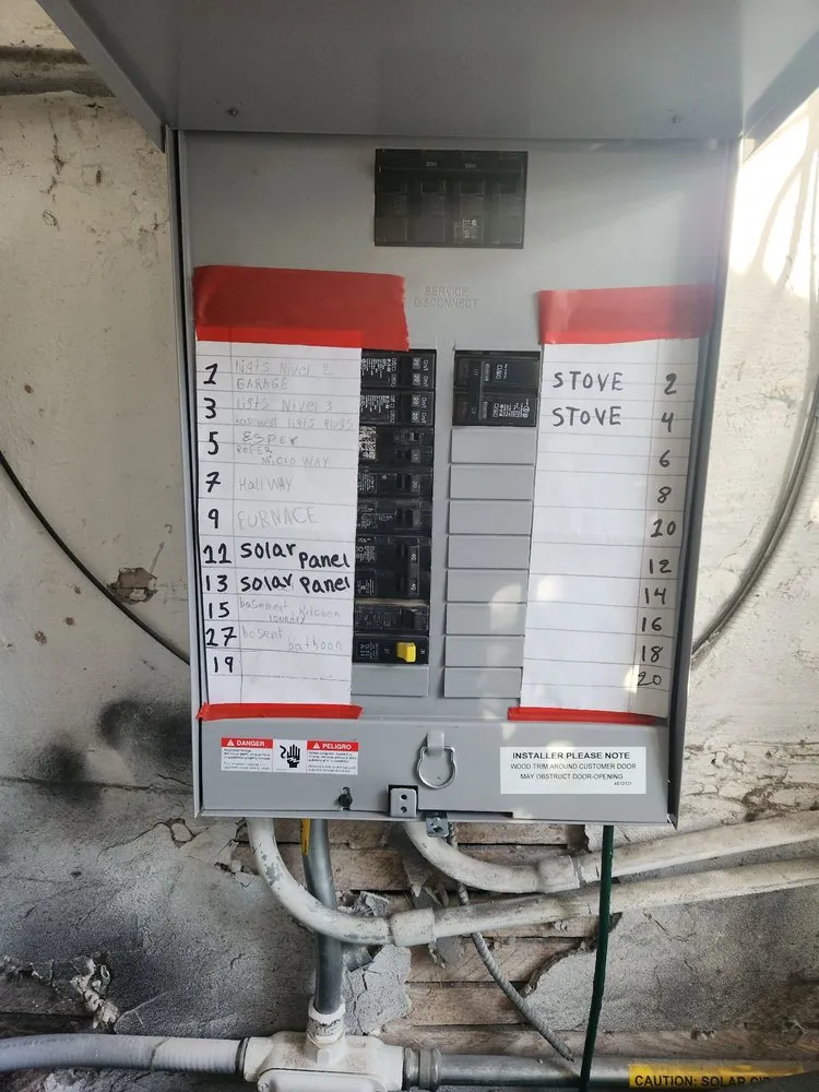 Slide of Enzo Total Construction