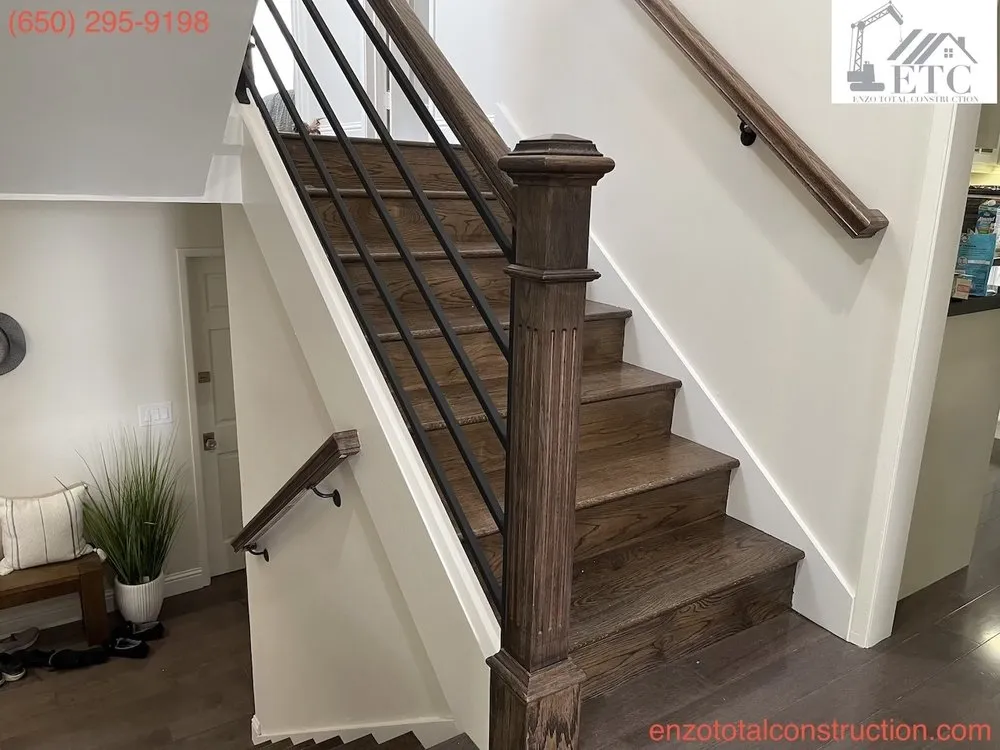 Slide of Enzo Total Construction