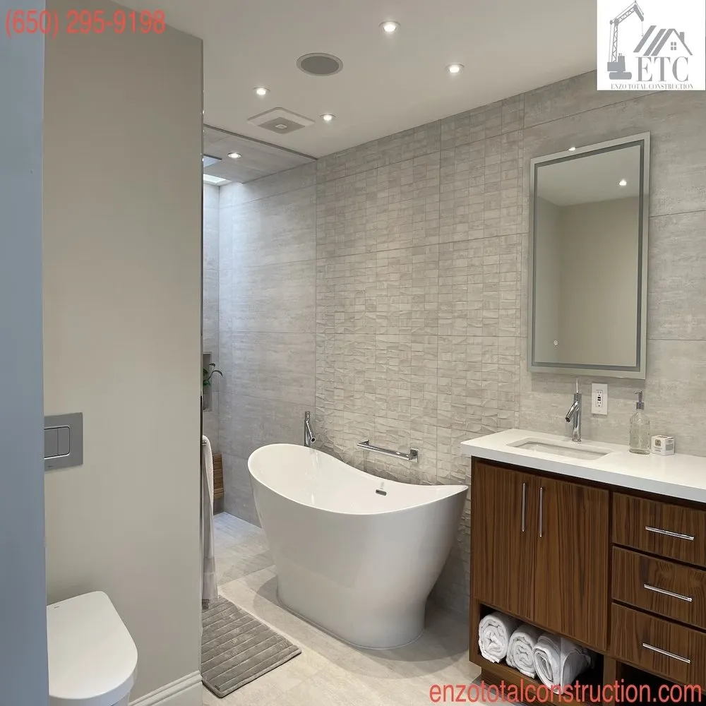 Slide of Enzo Total Construction