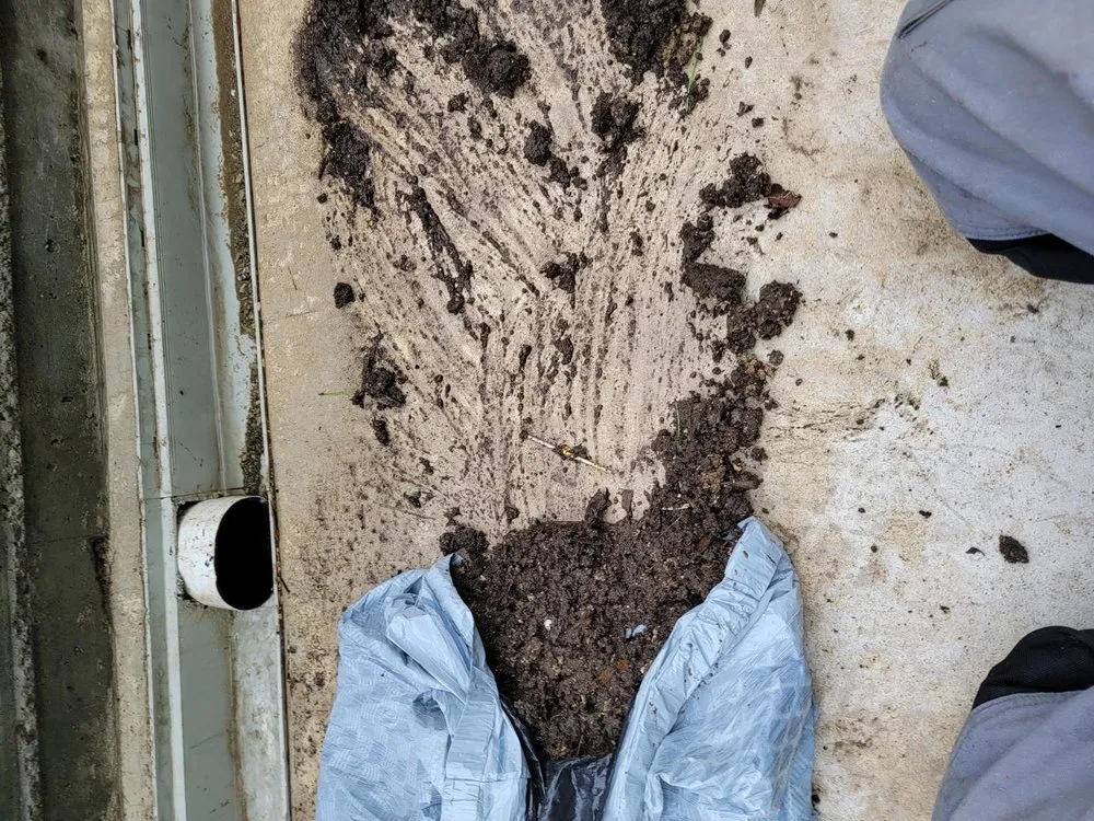 Slide of EO Plumbing Service