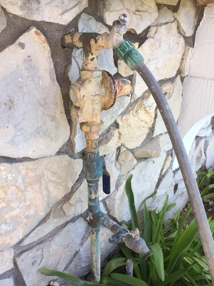 Slide of E.O Plumbing Services