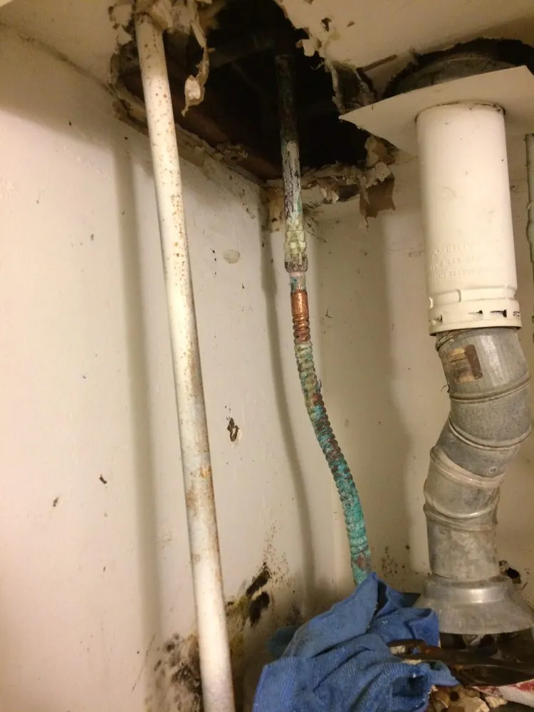 Slide of E.O Plumbing Services