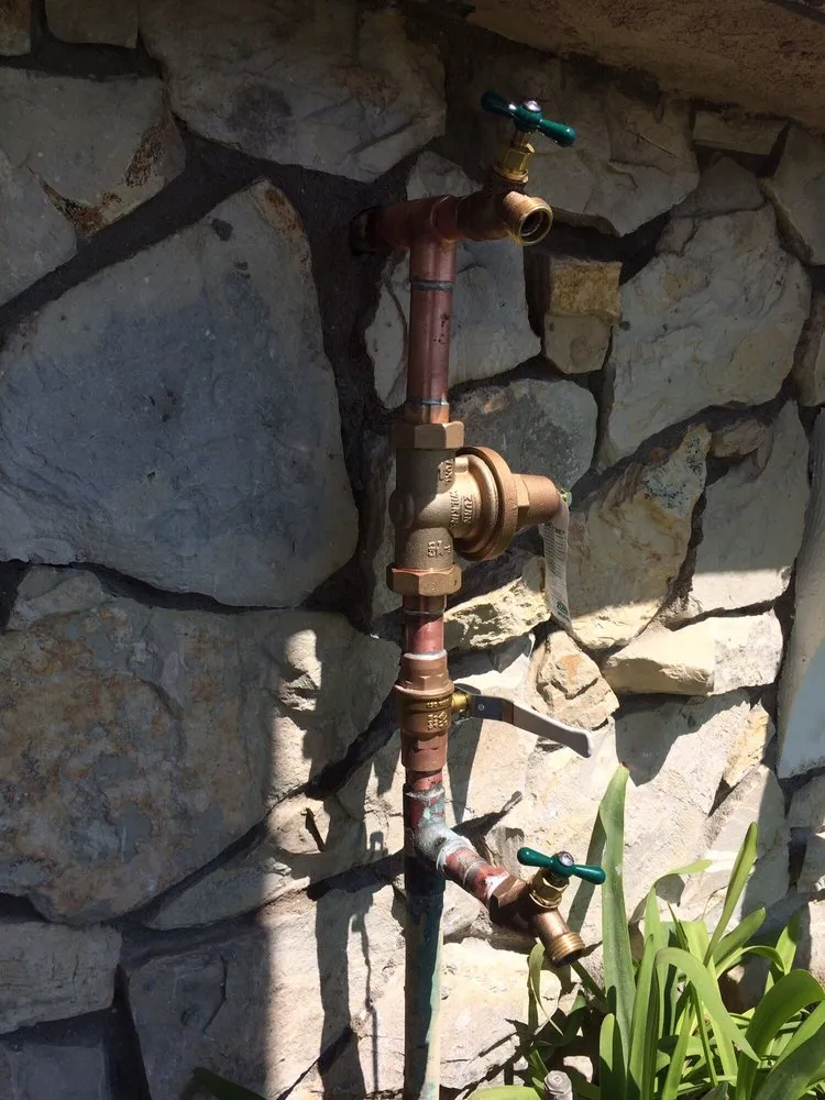 Slide of E.O Plumbing Services