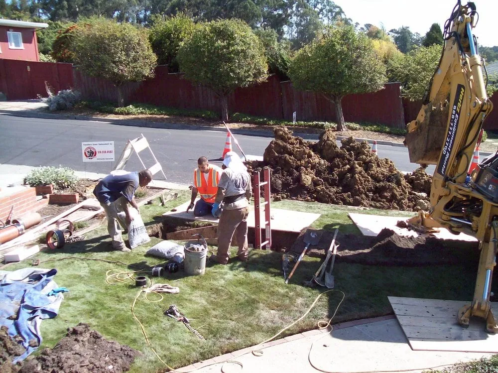 Slide of ER Plumbing & Construction