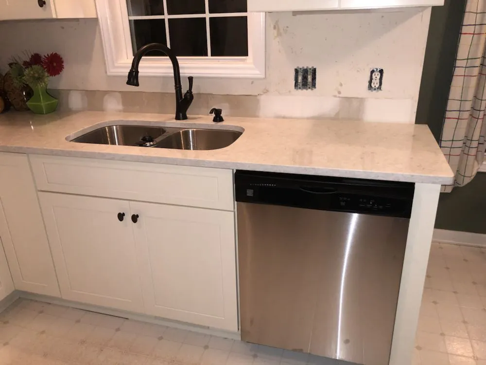 Slide of ER Plumbing & Handyman Services