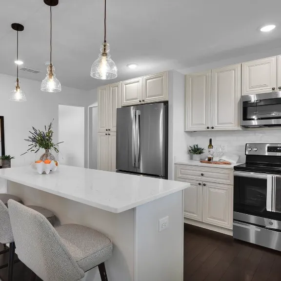 Slide of Erichs Handyman Service