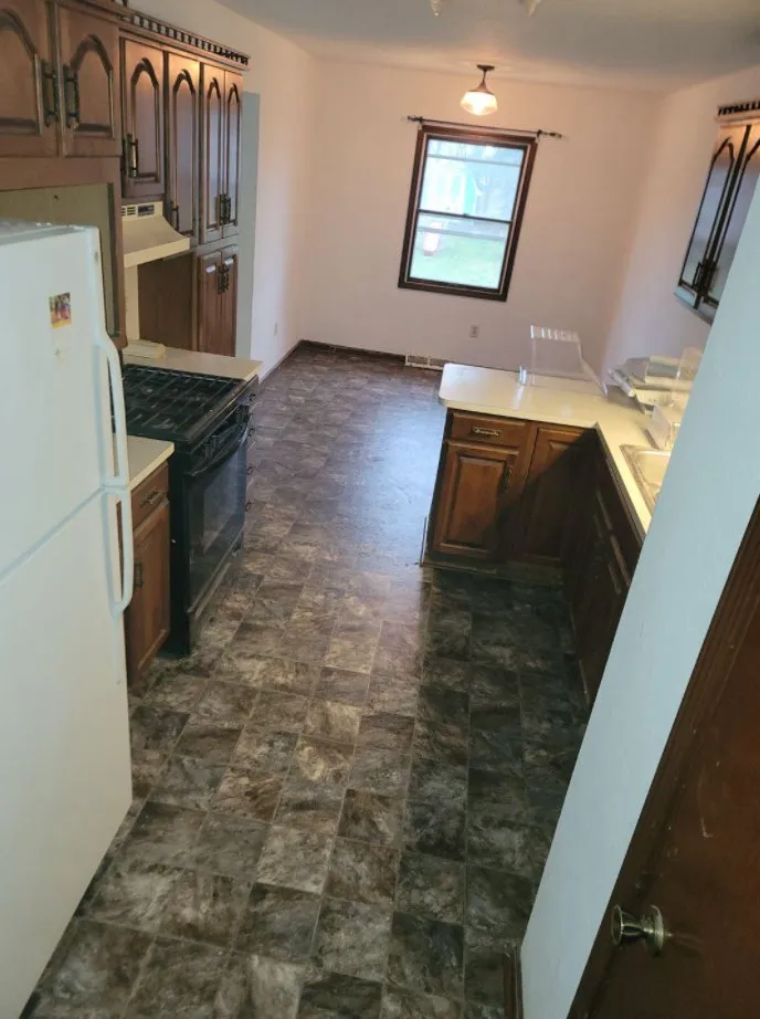 Slide of Eric's handyman services