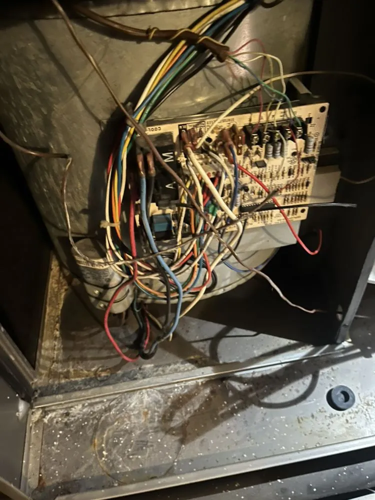 Slide of Ernesto AC services