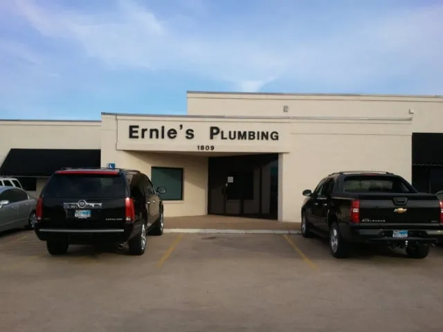 Professional water heater service in Arlington, TX by Ernie's Plumbing Service