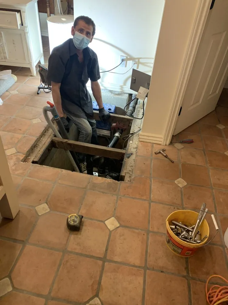 Slide of Eroz Plumbing