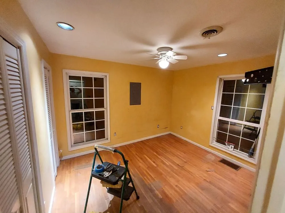 Slide of Erwins Handyman Service