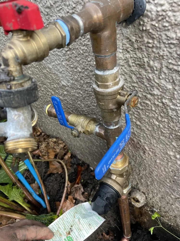 Slide of Erwyn's Plumbing