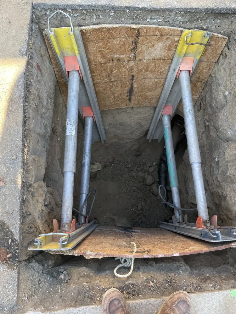 Slide of E&S Plumbing and Rooter