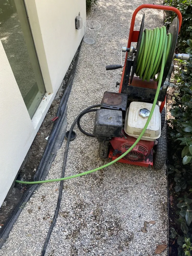 Slide of E&S Plumbing and Rooter