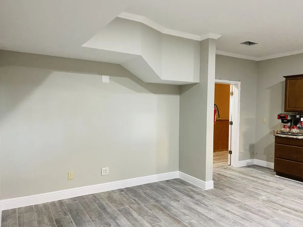 Slide of Esquives Construction & Remodeling