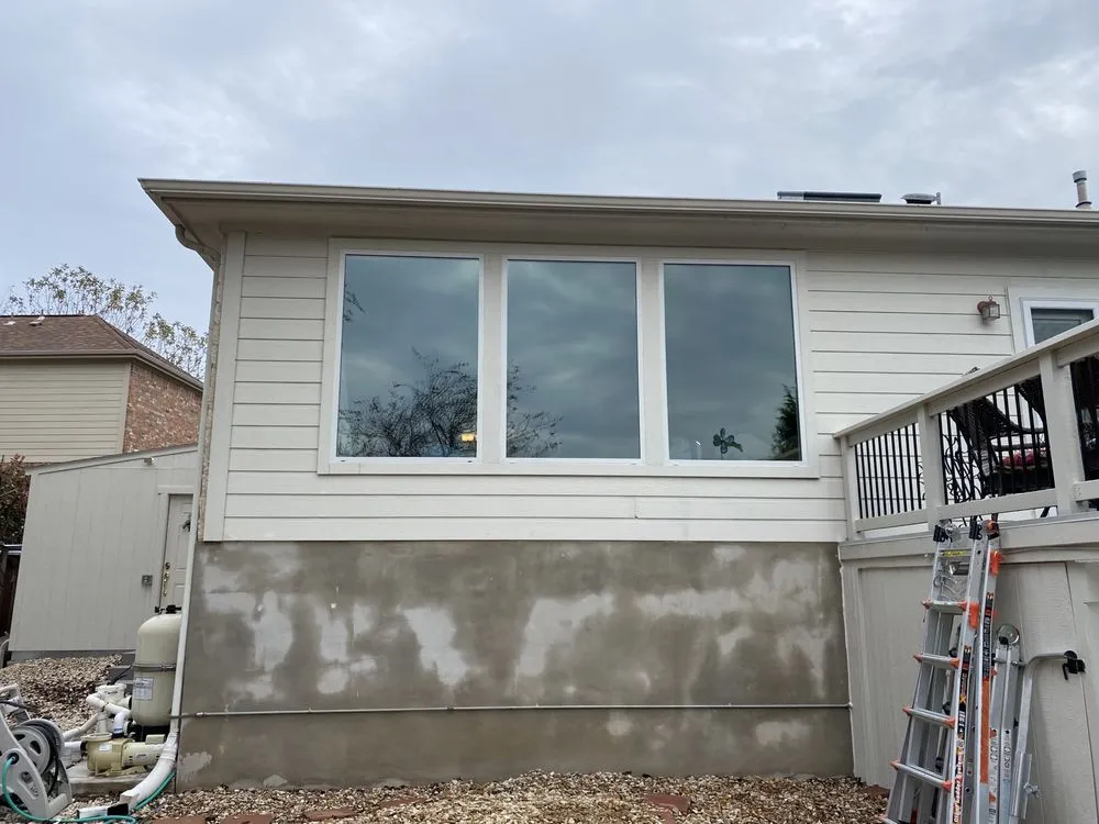 Slide of Esquives Construction & Remodeling