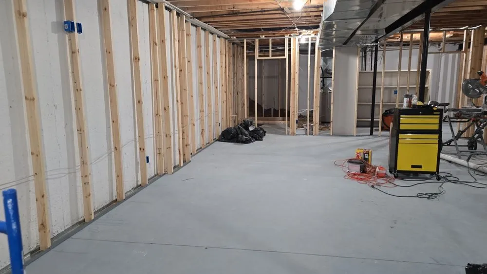 Slide of Estrada Construction