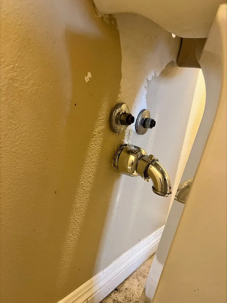 Slide of Estrada plumbing services and Repiping