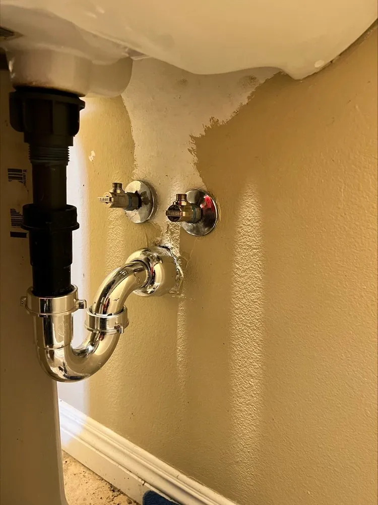 Slide of Estrada plumbing services and Repiping
