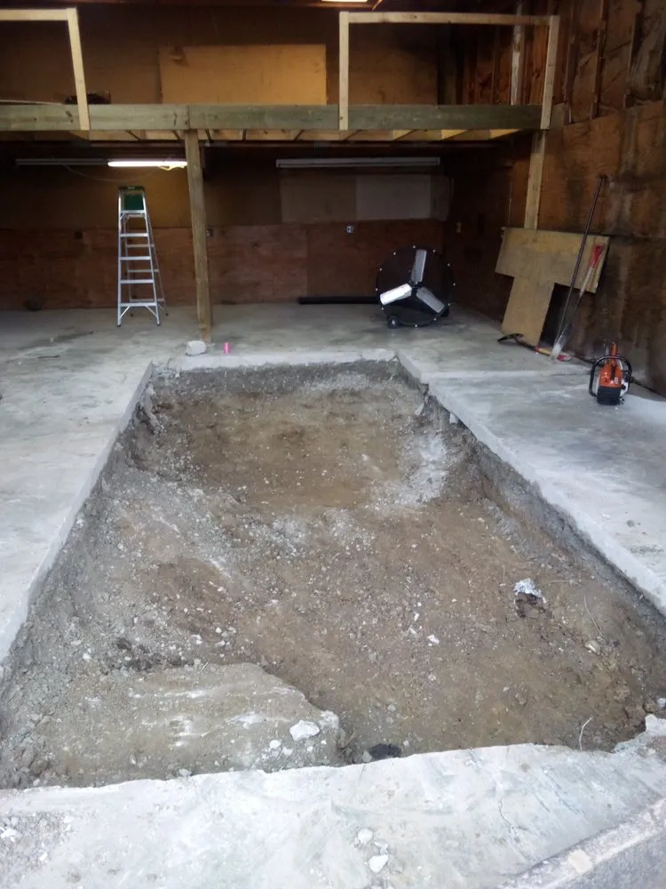 Slide of ET Excavating