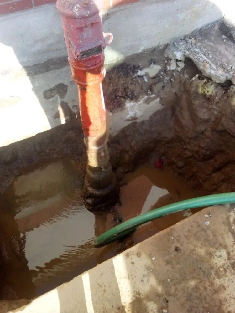 Slide of ET Excavating