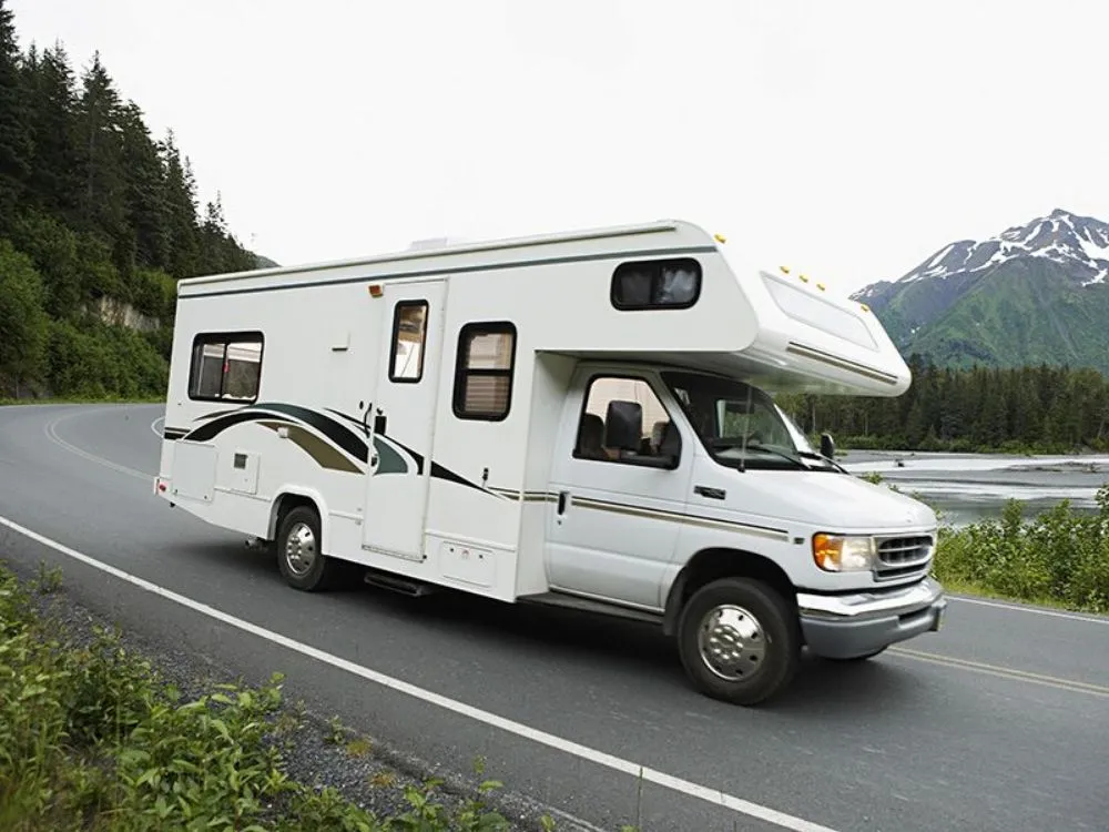 Slide of ET'S Camping & RV