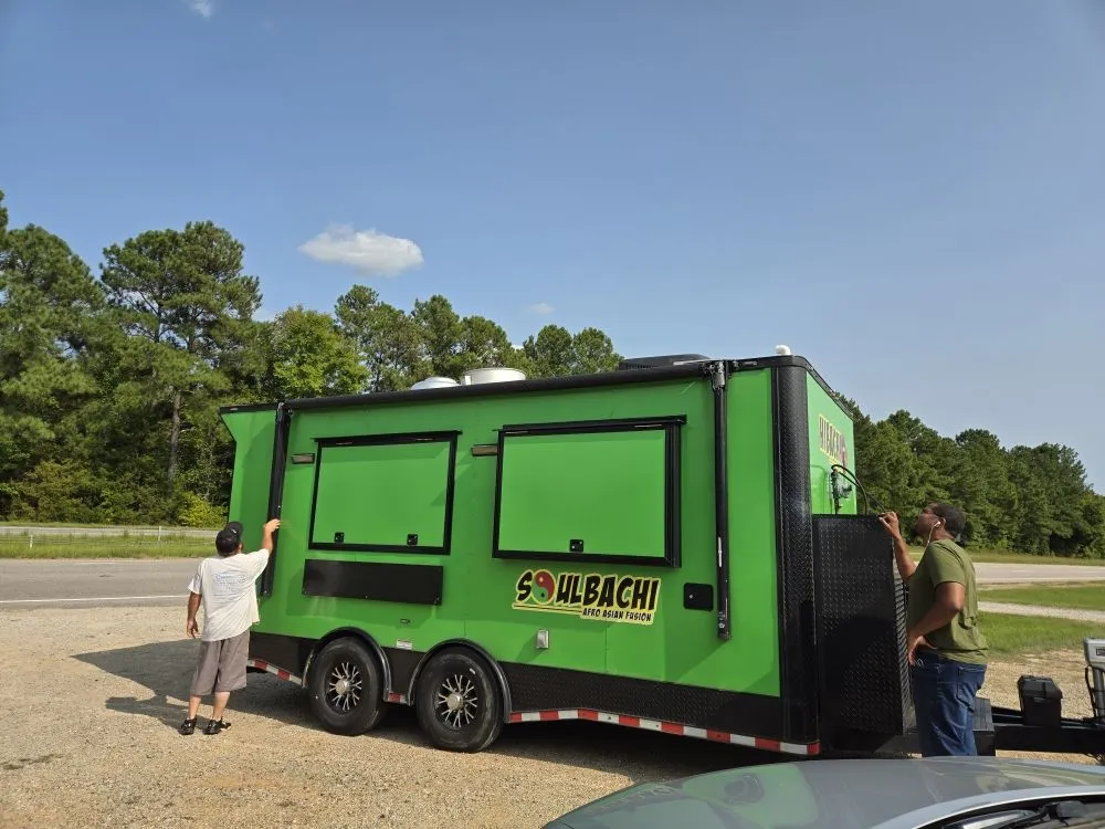 Slide of ET'S Camping & RV